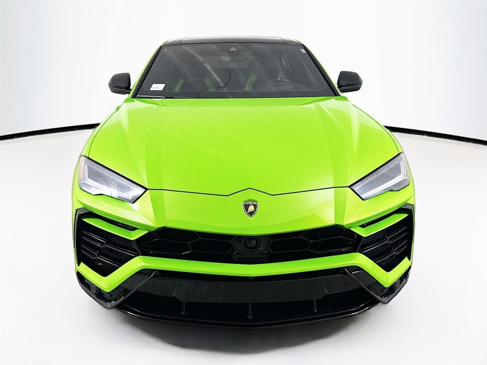 2021 Lamborghini Urus - Image 2 of 14