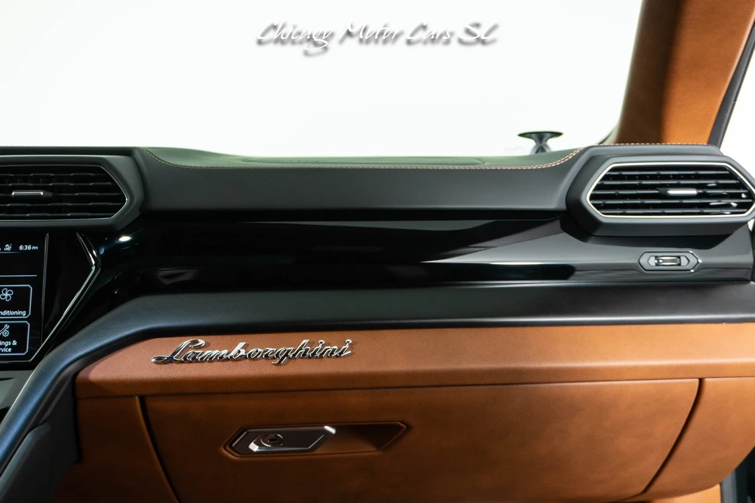 2021 Lamborghini Urus - Image 28 of 31