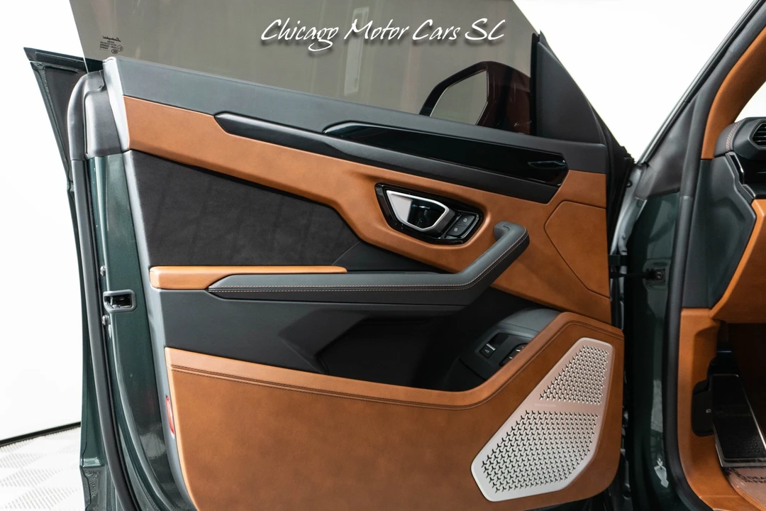 2021 Lamborghini Urus - Image 21 of 31
