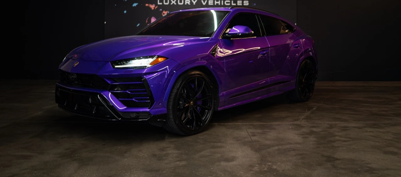 2021 Lamborghini Urus - Image 2 of 26