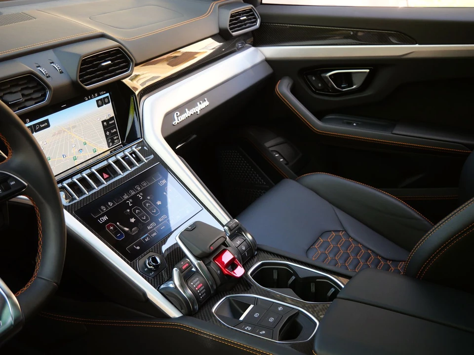 2021 Lamborghini Urus - Image 15 of 27