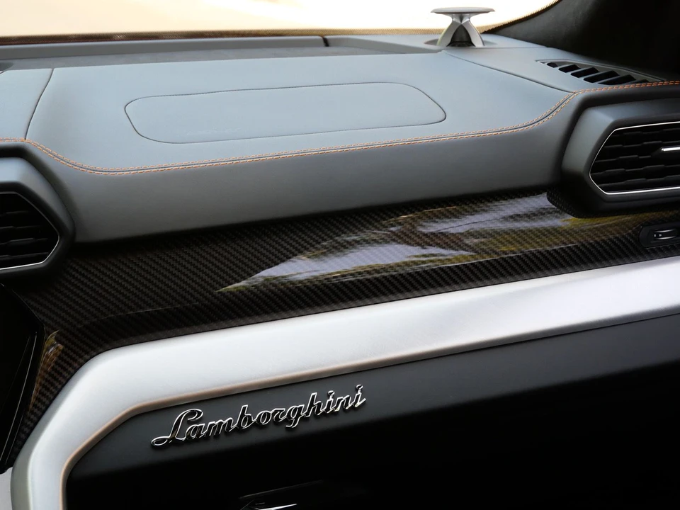 2021 Lamborghini Urus - Image 26 of 27