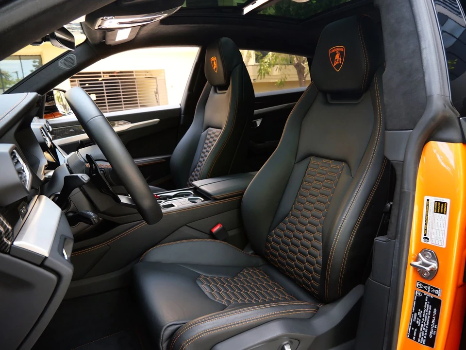 2021 Lamborghini Urus - Image 18 of 27