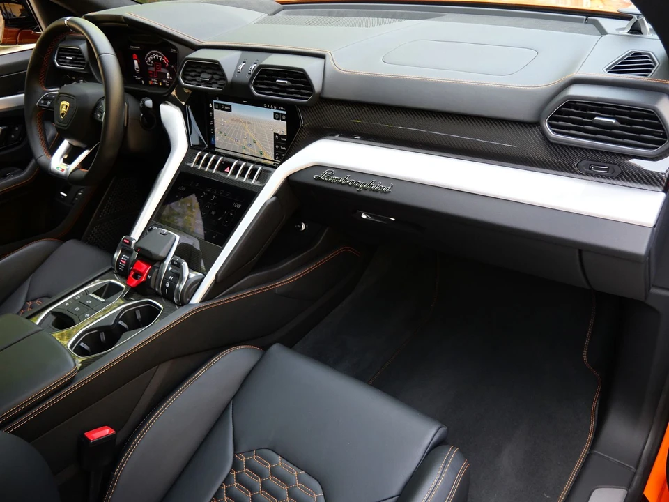 2021 Lamborghini Urus - Image 24 of 27