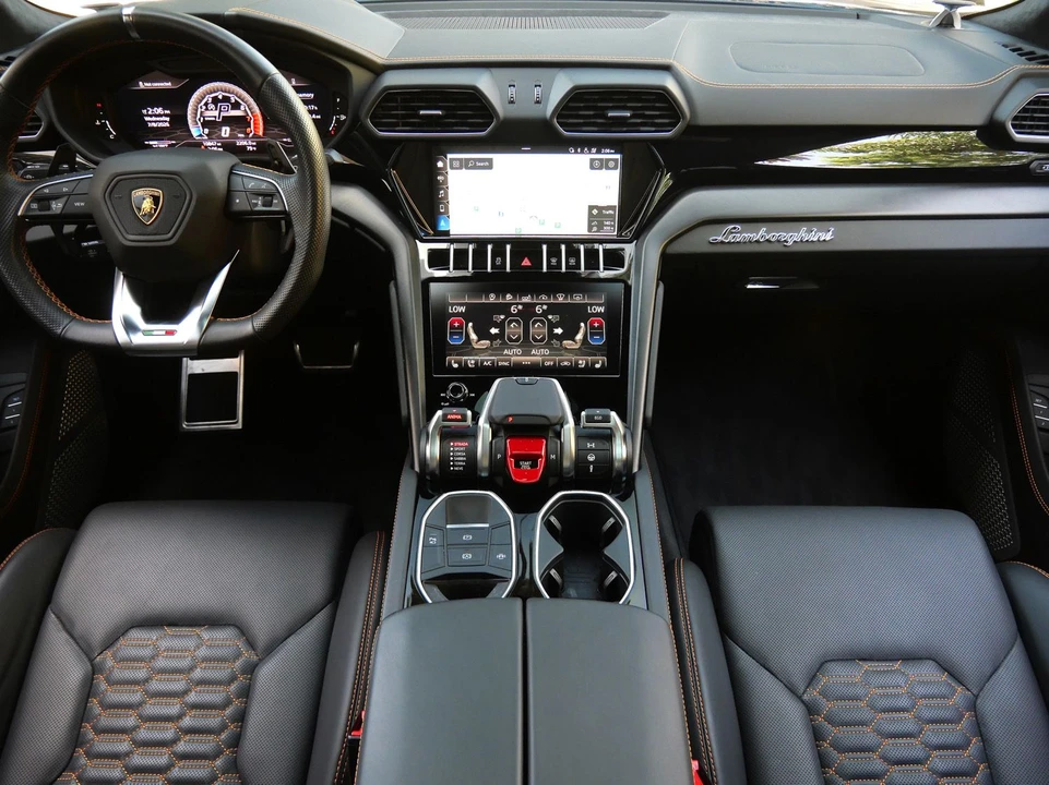 2021 Lamborghini Urus - Image 7 of 27