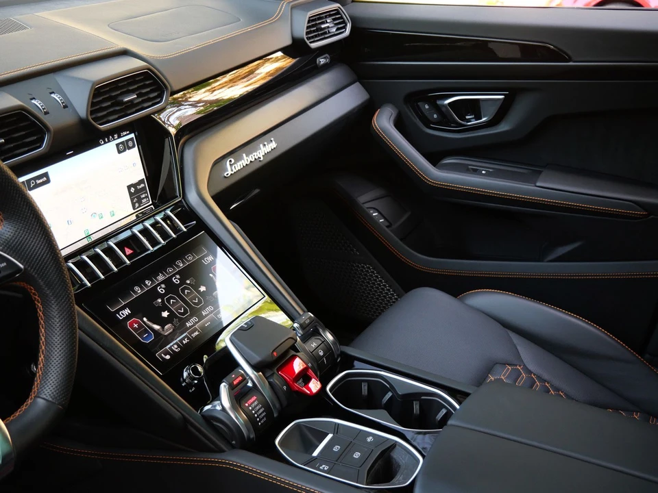 2021 Lamborghini Urus - Image 15 of 27