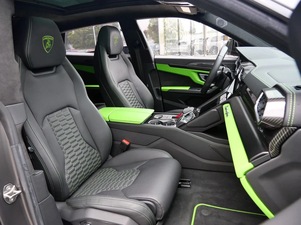 2021 Lamborghini Urus - Image 8 of 31