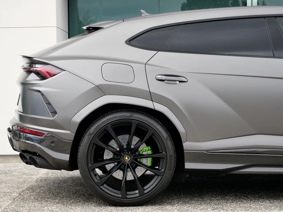 2021 Lamborghini Urus - Image 15 of 31