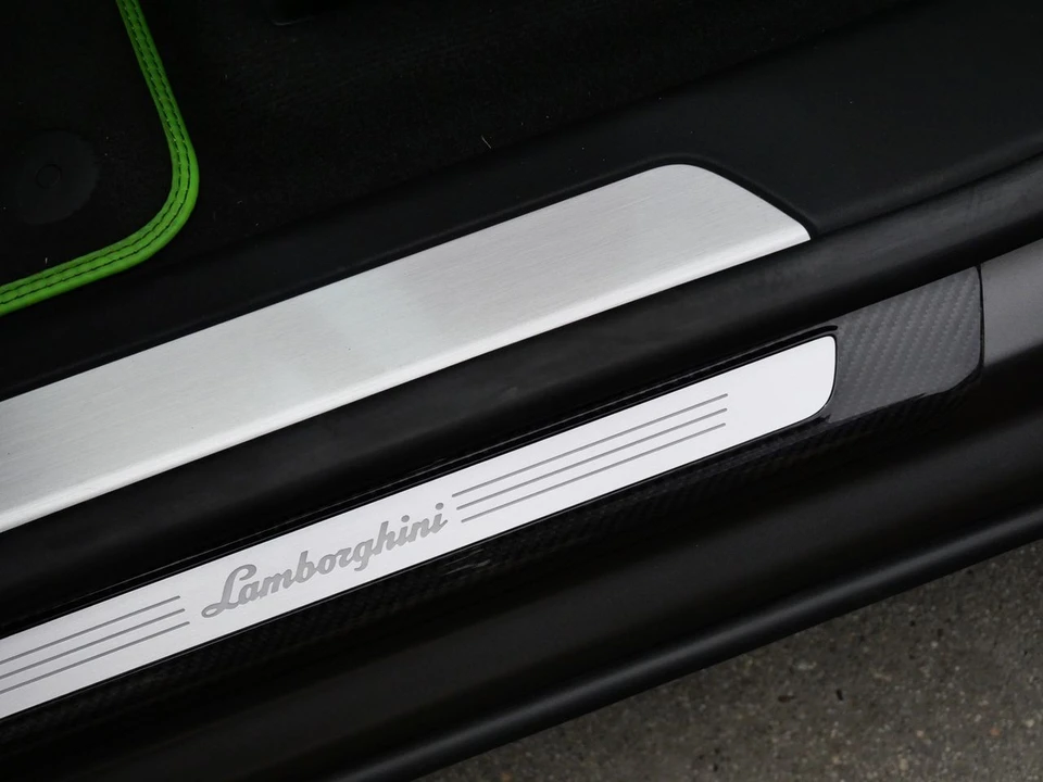 2021 Lamborghini Urus - Image 24 of 31