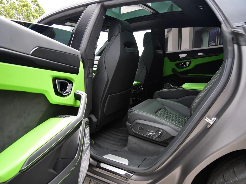 2021 Lamborghini Urus - Image 28 of 31