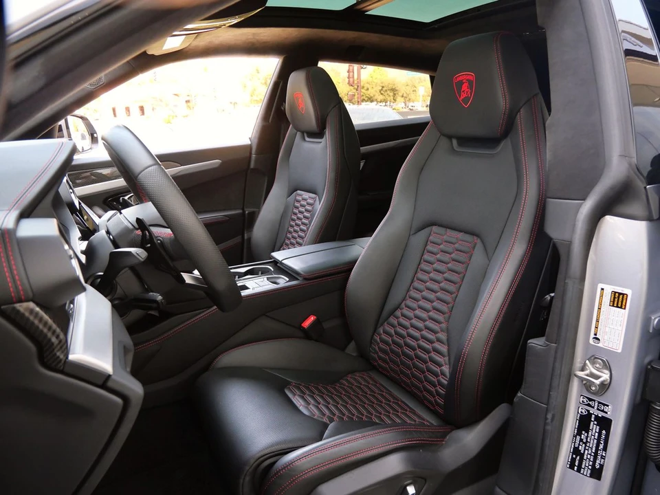 2021 Lamborghini Urus - Image 19 of 27