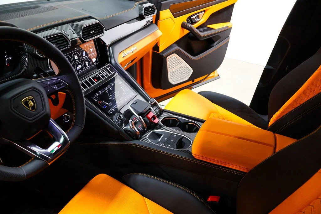 2021 Lamborghini Urus - Image 21 of 24