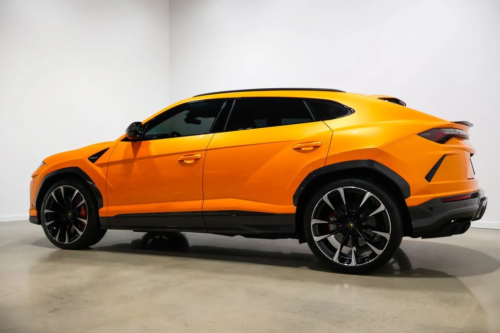 2021 Lamborghini Urus - Image 15 of 24
