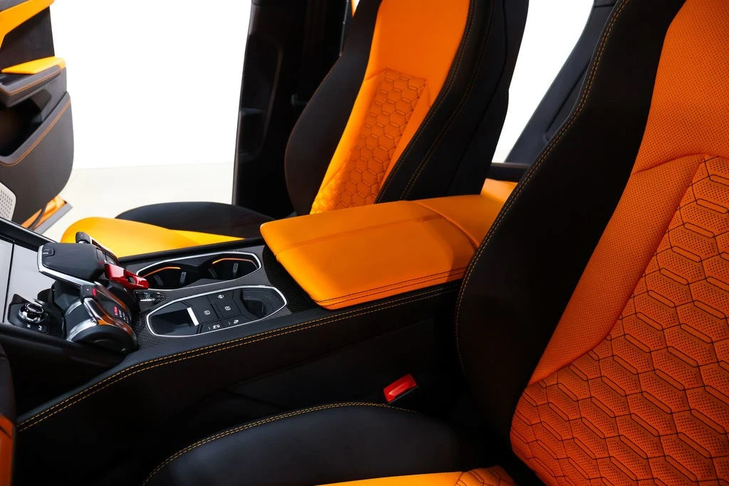 2021 Lamborghini Urus - Image 22 of 24