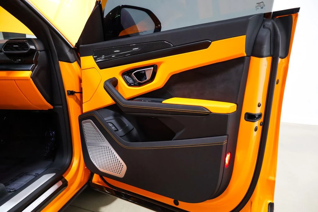 2021 Lamborghini Urus - Image 24 of 24