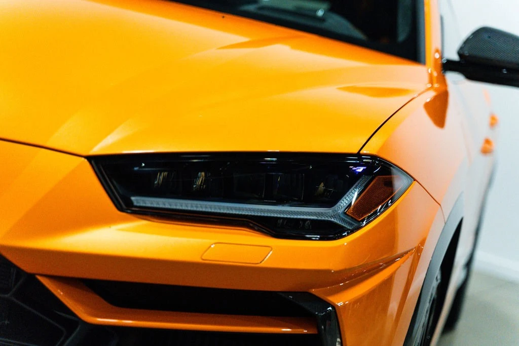 2021 Lamborghini Urus - Image 2 of 24