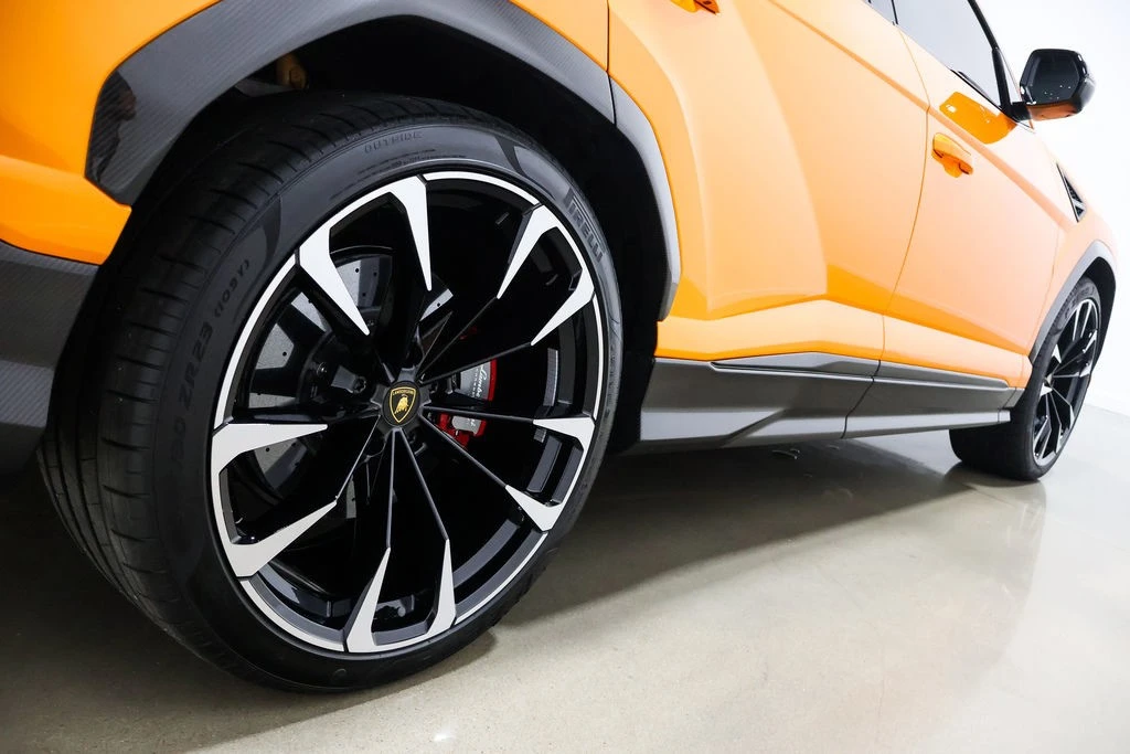 2021 Lamborghini Urus - Image 17 of 24