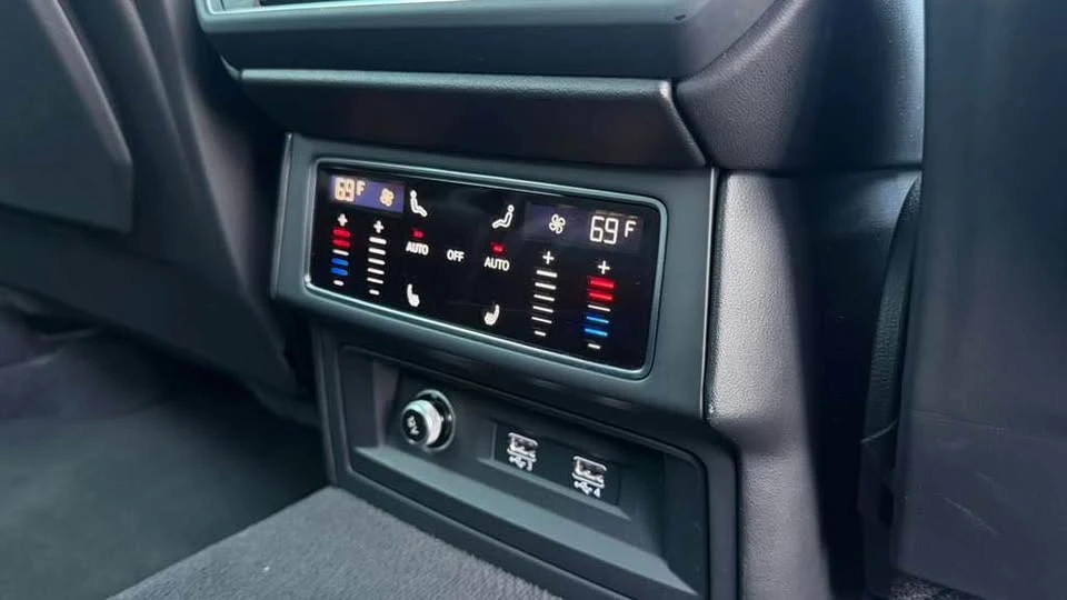 2021 Lamborghini Urus - Image 11 of 14
