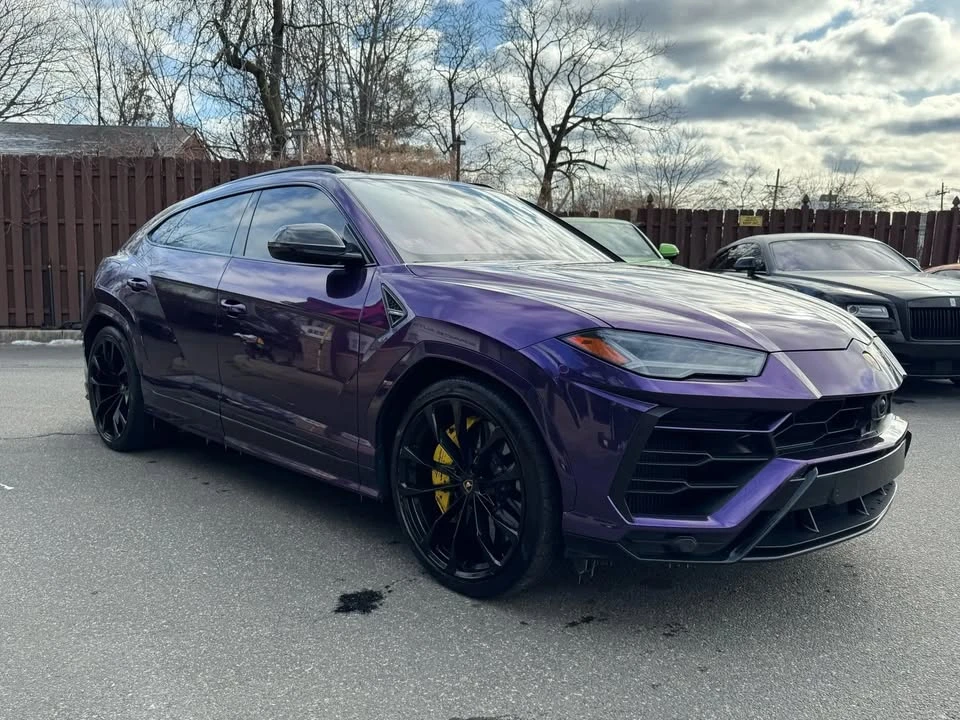 2021 Lamborghini - Image 3 of 9