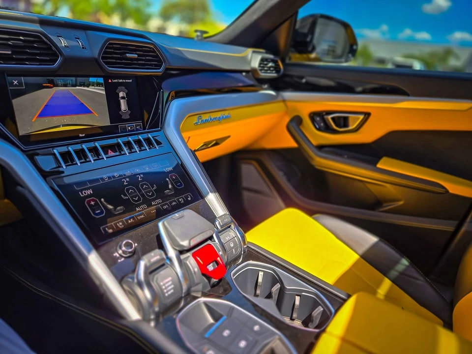 2021 Lamborghini Urus - Image 11 of 14