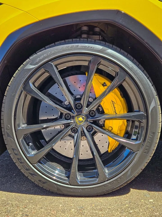 2021 Lamborghini Urus - Image 13 of 14