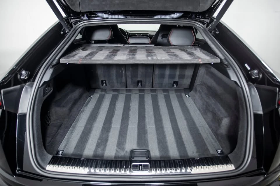 2021 Lamborghini Urus - Image 17 of 18