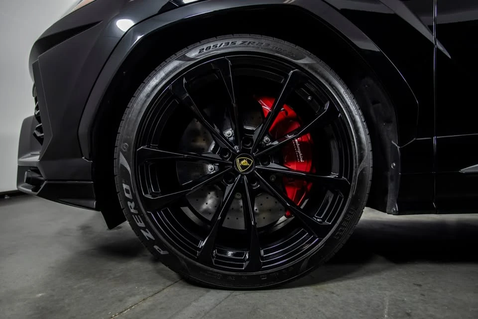 2021 Lamborghini Urus - Image 7 of 18