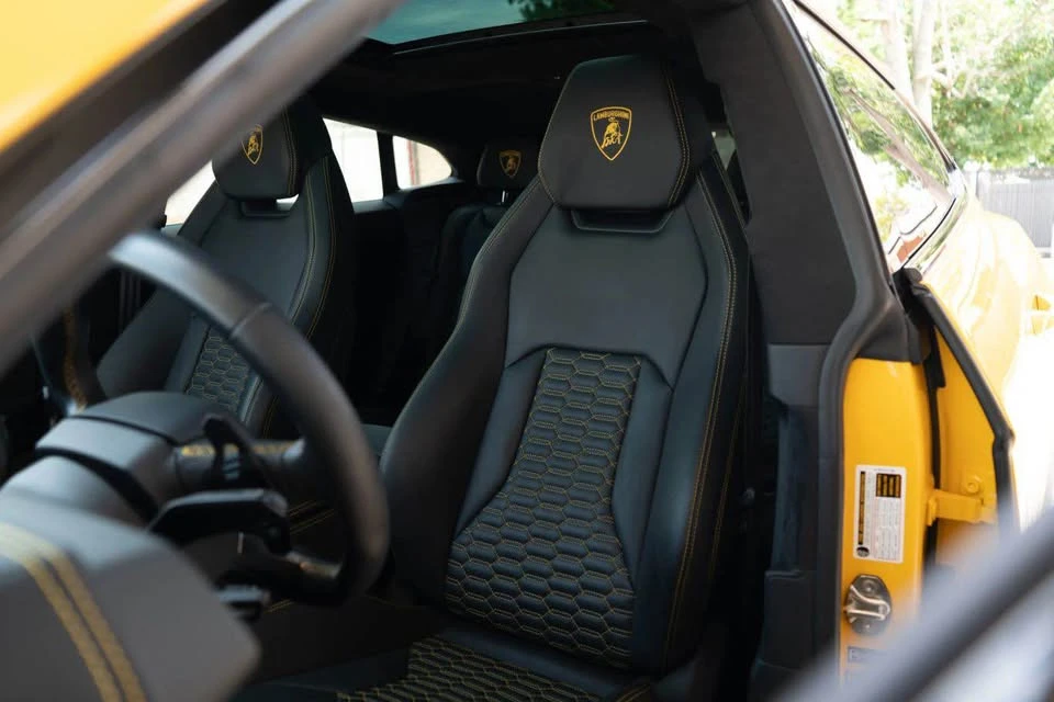 2021 Lamborghini Urus - Image 8 of 12