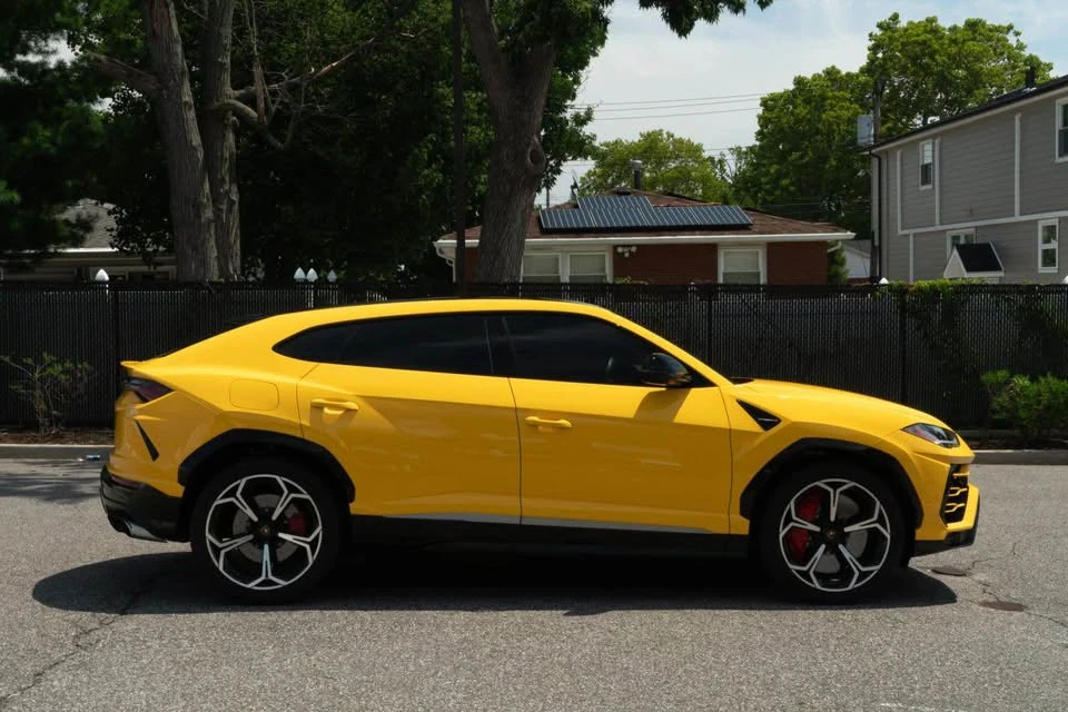 2021 Lamborghini Urus - Image 5 of 12