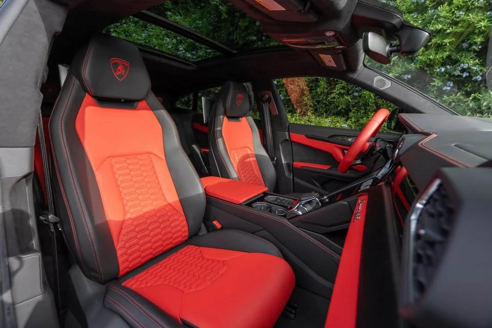 2021 Lamborghini Urus - Image 19 of 20