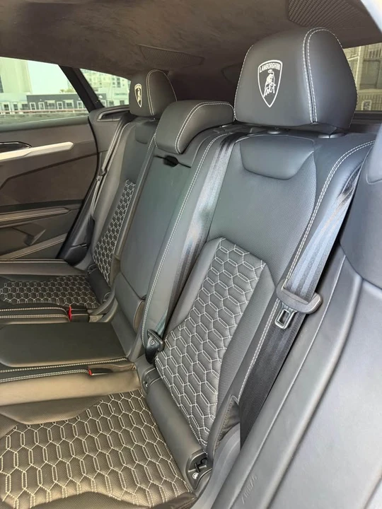 2021 Lamborghini Urus - Image 17 of 20