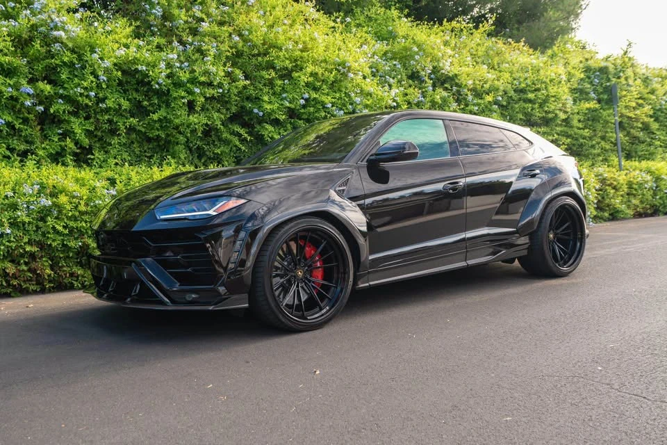 2021 Lamborghini Urus - Image 2 of 20