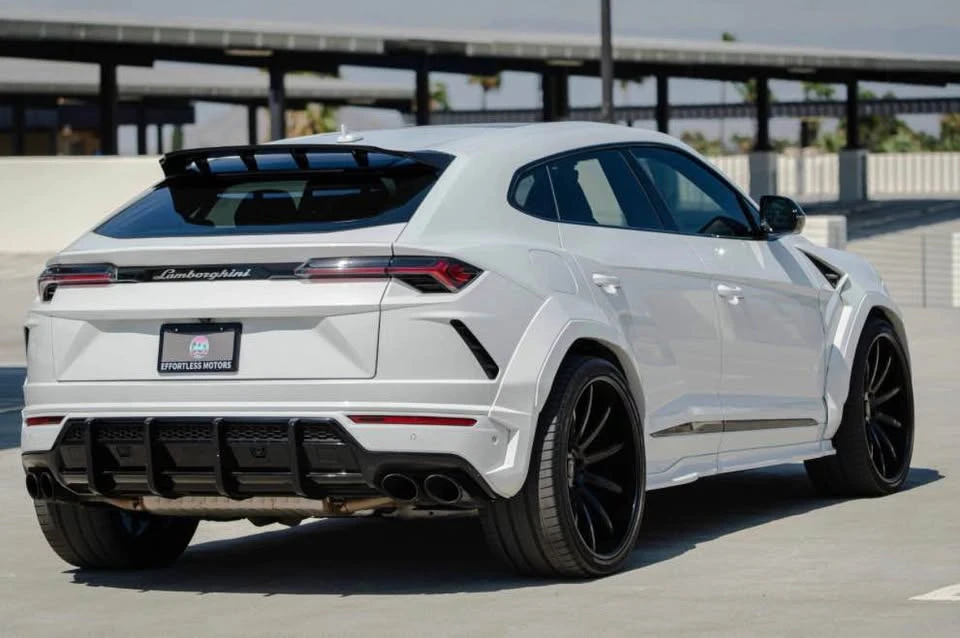 2021 Lamborghini Urus - Image 2 of 4