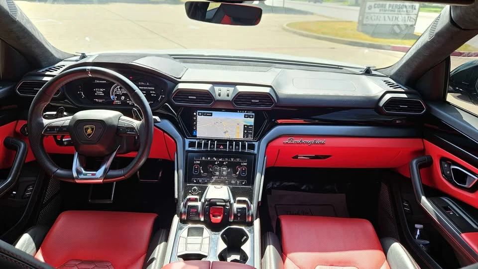2021 Lamborghini Urus - Image 15 of 20
