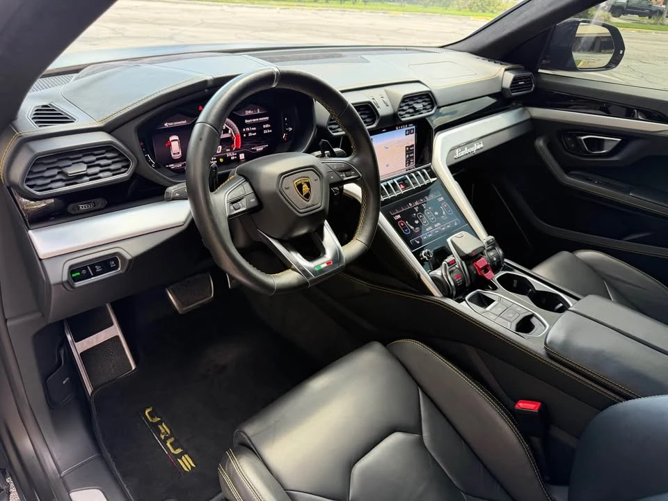 2021 Lamborghini Urus - Image 8 of 20