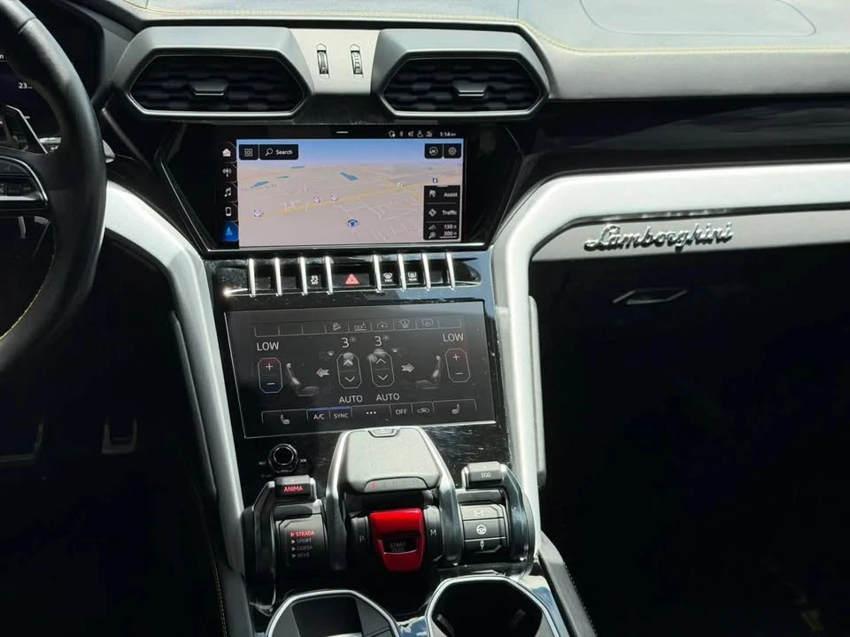 2021 Lamborghini Urus - Image 17 of 20