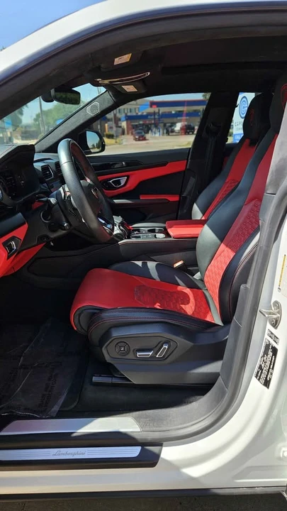 2021 Lamborghini Urus - Image 12 of 20