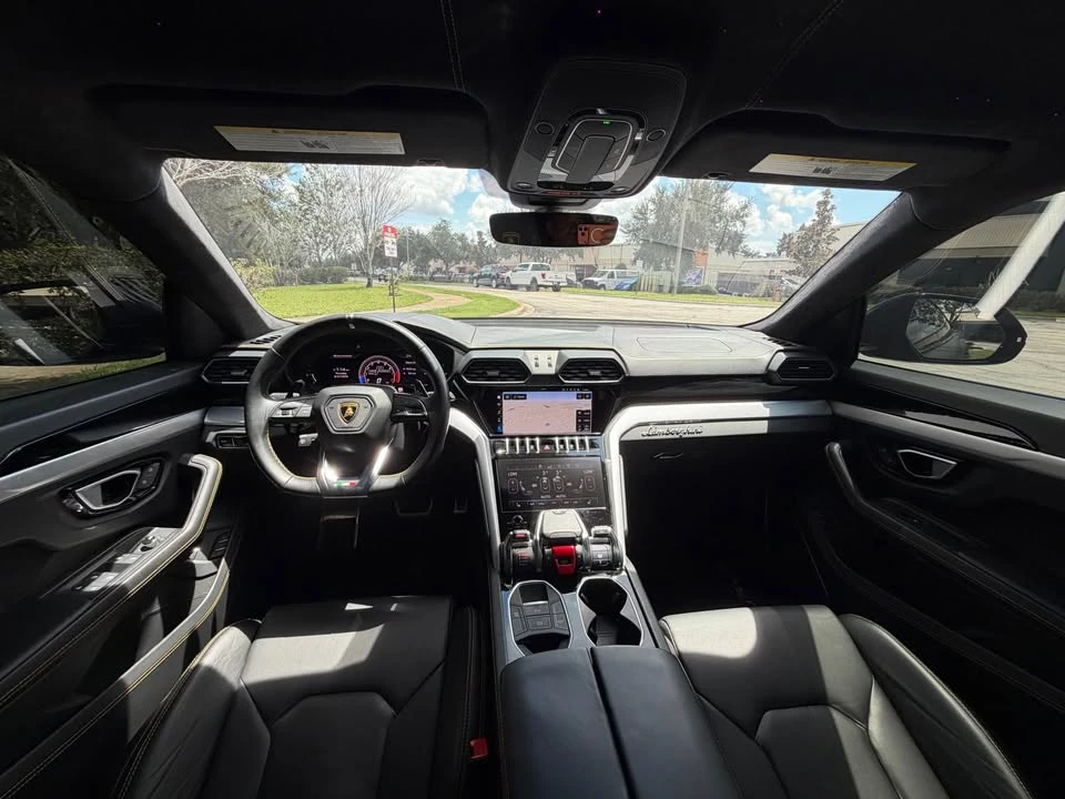 2021 Lamborghini Urus - Image 11 of 20
