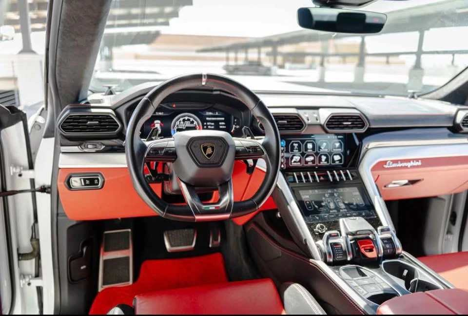 2021 Lamborghini Urus - Image 3 of 4