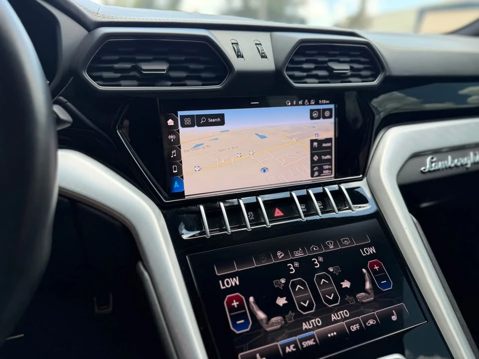 2021 Lamborghini Urus - Image 18 of 20
