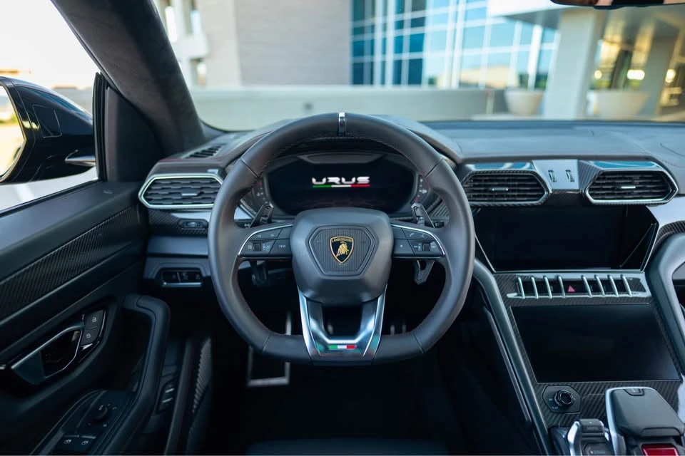 2021 Lamborghini Urus - Image 15 of 20