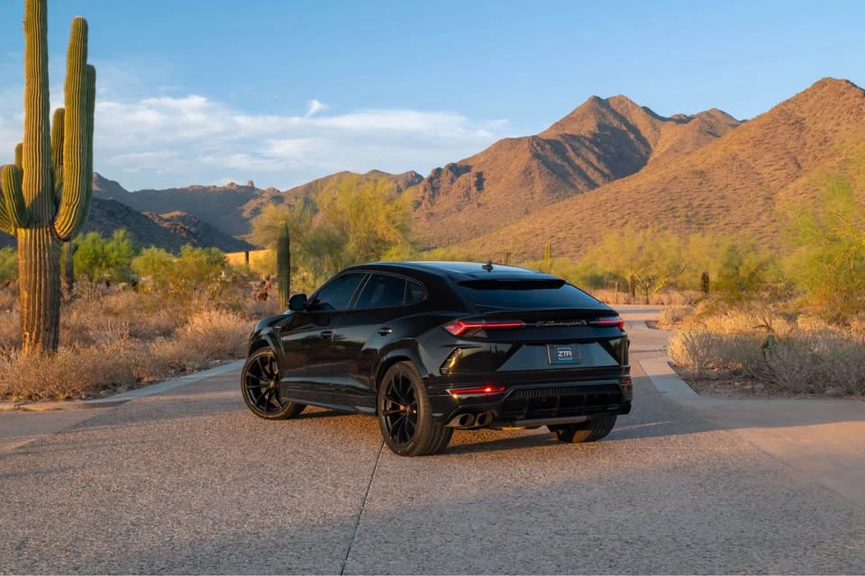 2021 Lamborghini Urus - Image 12 of 20