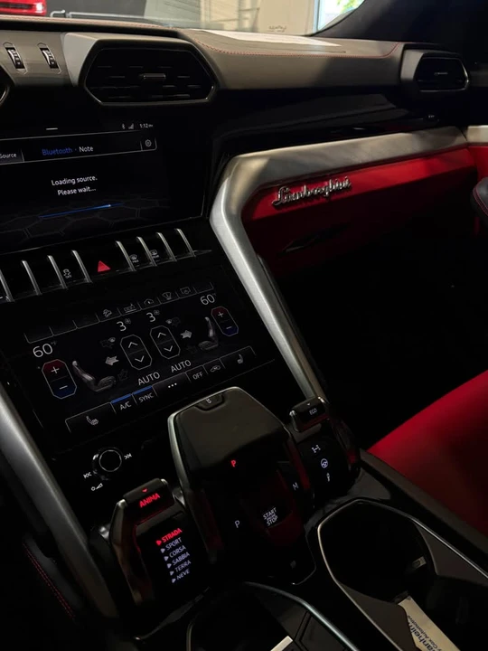 2021 Lamborghini Urus - Image 13 of 15