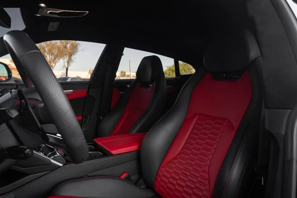 2021 Lamborghini Urus - Image 10 of 15