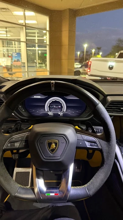 2021 Lamborghini Urus - Image 5 of 18
