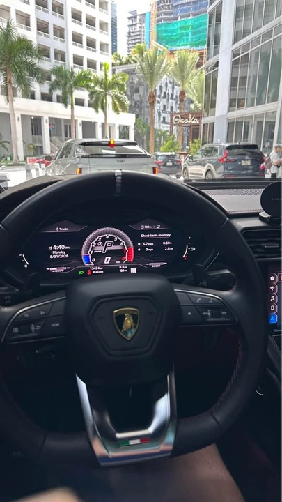 2021 Lamborghini Urus - Image 11 of 19