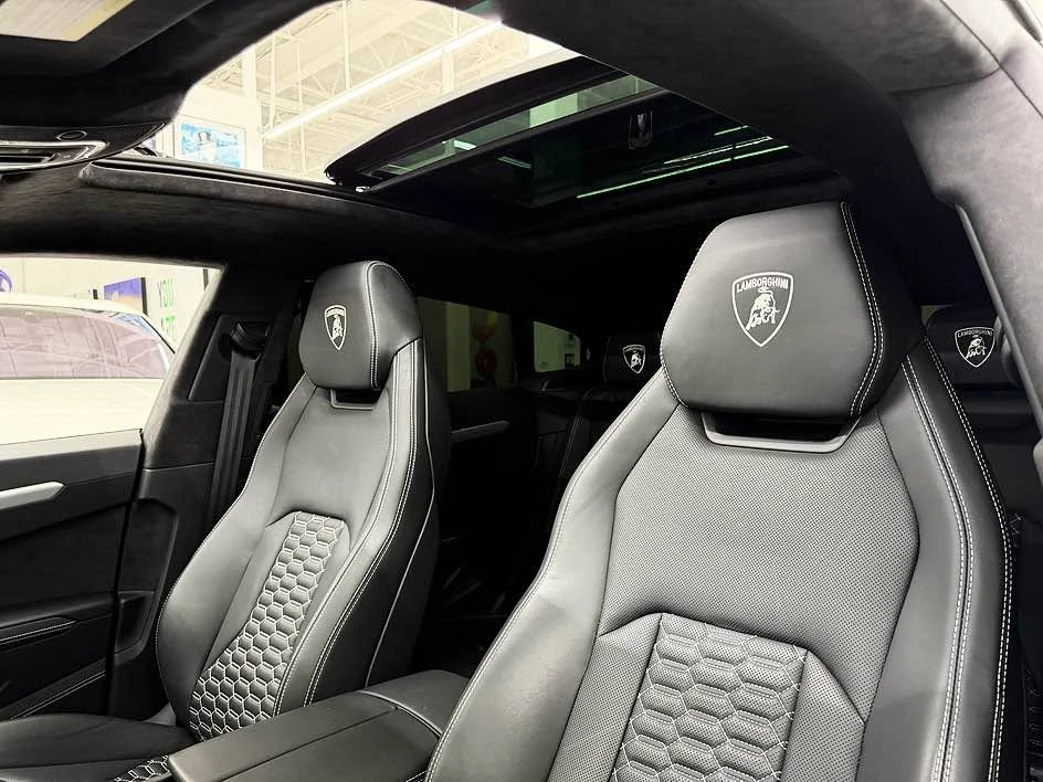2021 Lamborghini Urus - Image 10 of 12