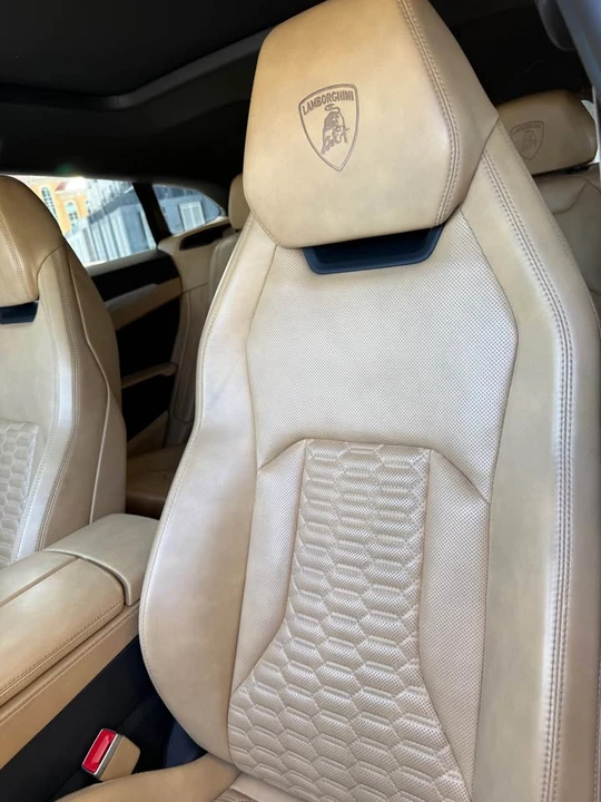 2021 Lamborghini Urus - Image 9 of 16
