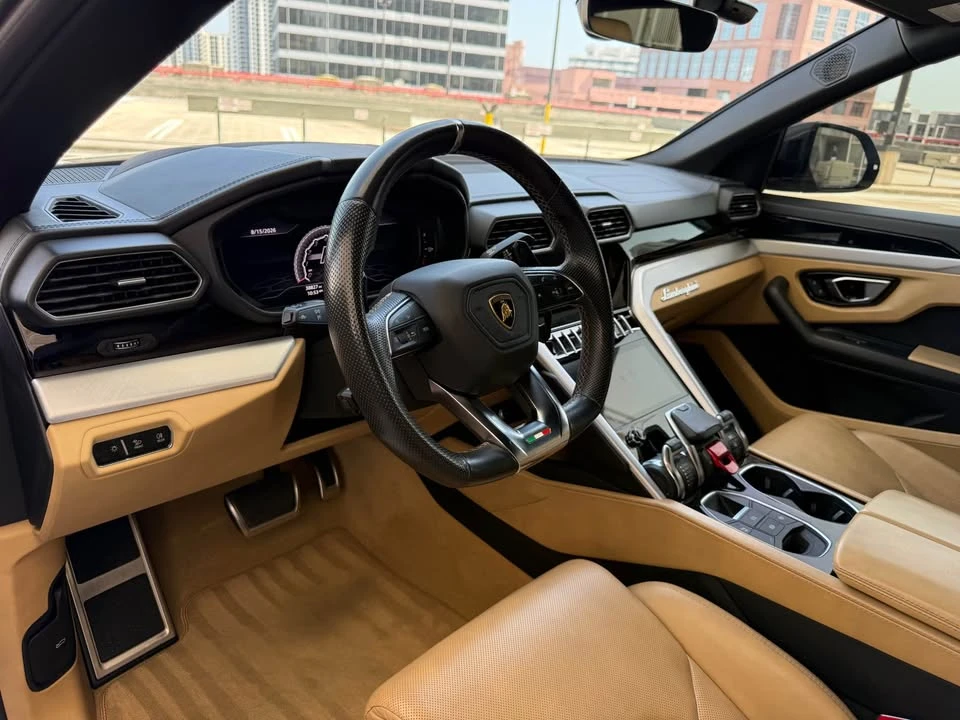 2021 Lamborghini Urus - Image 10 of 16