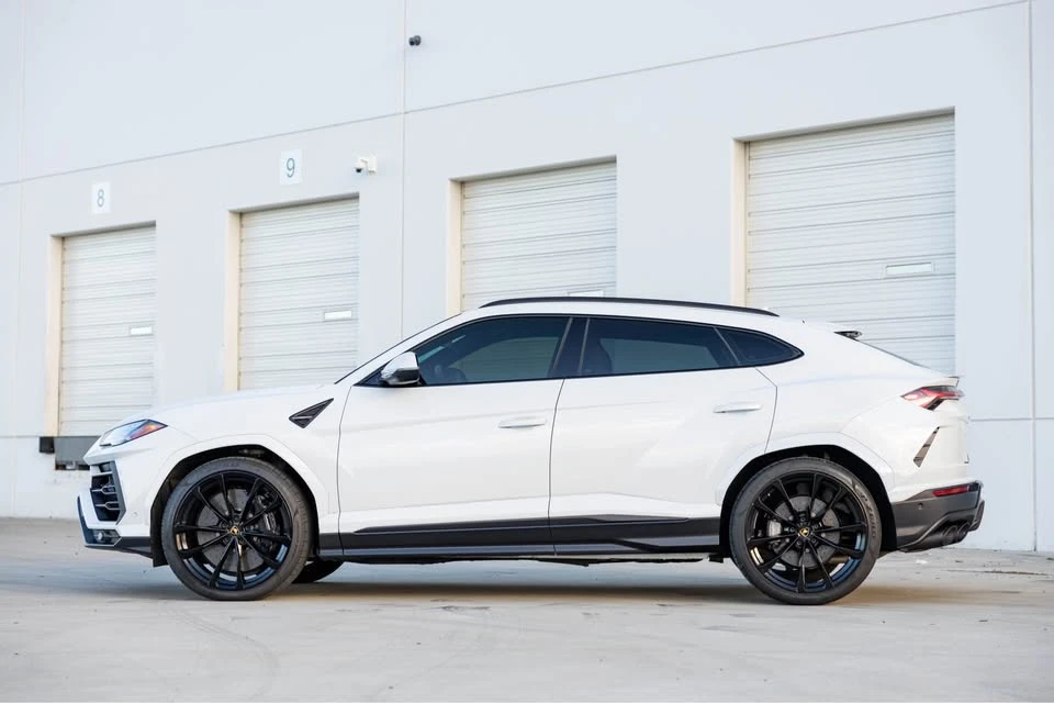 2021 Lamborghini Urus - Image 3 of 11